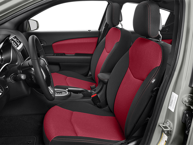 2014 Dodge Avenger SE photo 2