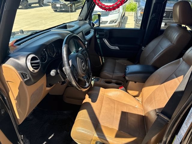 2012 Jeep Wrangler Unlimited Sahara