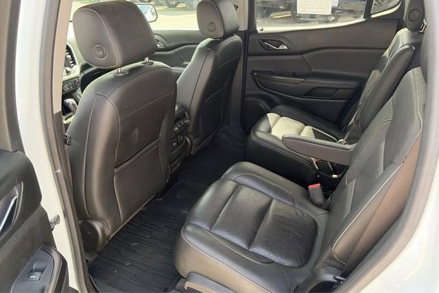 2017 GMC Acadia SLT