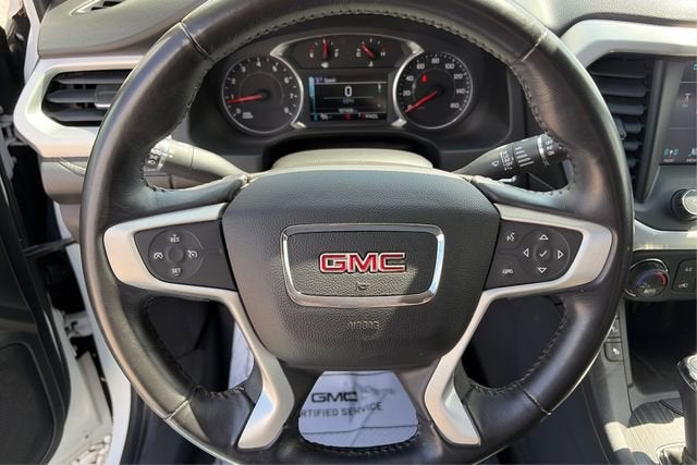 2017 GMC Acadia SLT