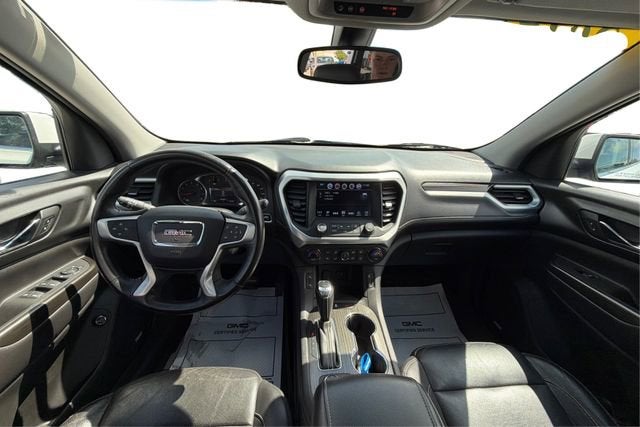 2017 GMC Acadia SLT