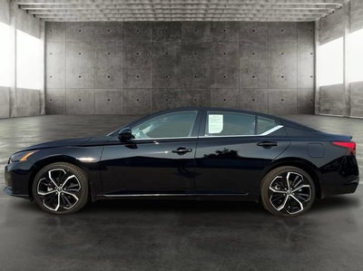 2025 Nissan Altima SR