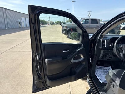 2022 Nissan Frontier SV