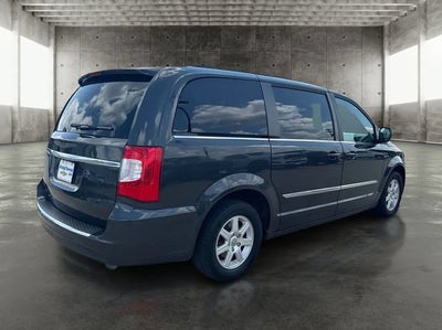 2012 Chrysler Town & Country Touring