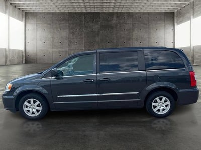 2012 Chrysler Town & Country Touring