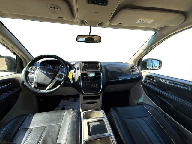 2015 Chrysler Town & Country Touring