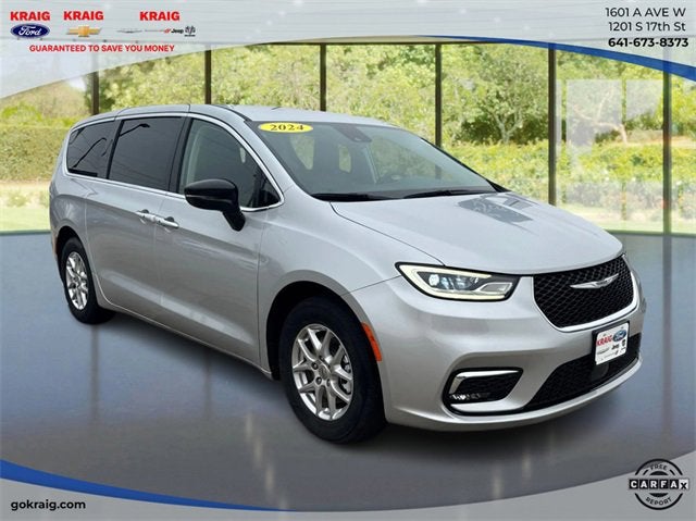 2024 Chrysler Pacifica Touring L