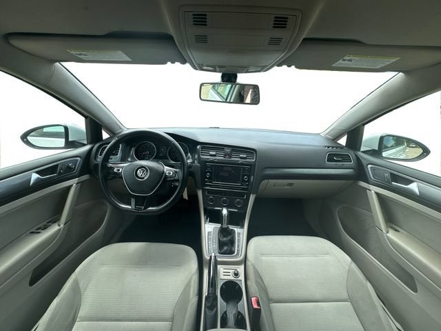 2018 Volkswagen Golf S