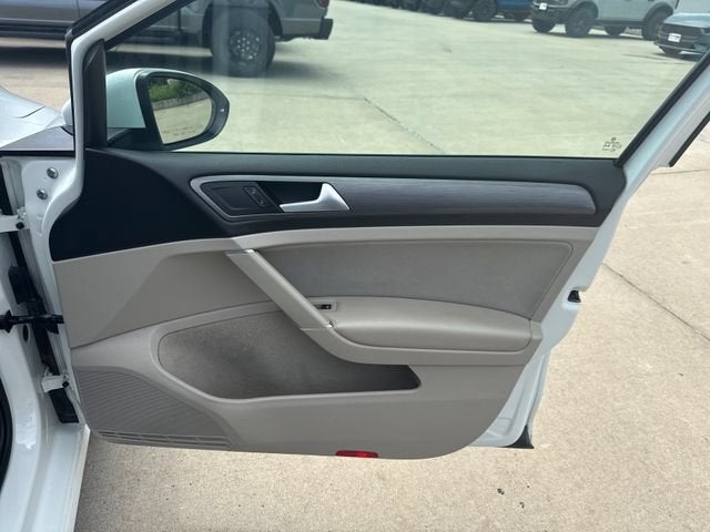 2018 Volkswagen Golf S