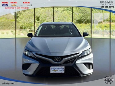 2020 Toyota Camry SE