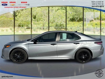 2020 Toyota Camry SE