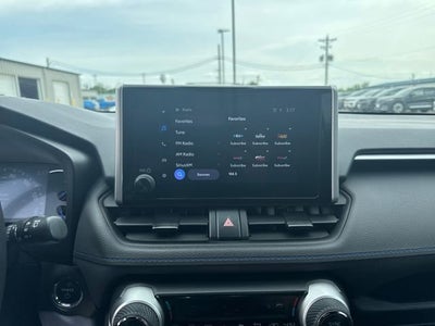 2024 Toyota RAV4 Hybrid SE