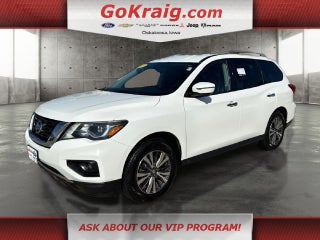 2017 Nissan Pathfinder SL