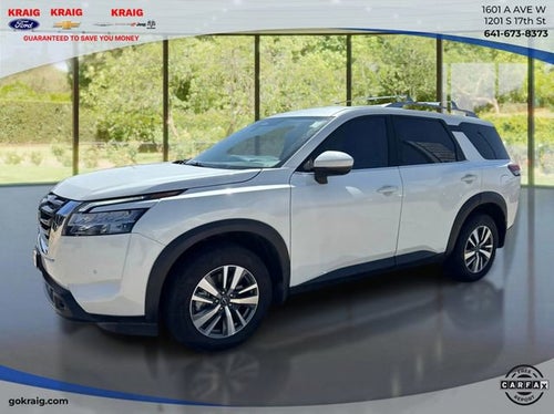 2024 Nissan Pathfinder SL