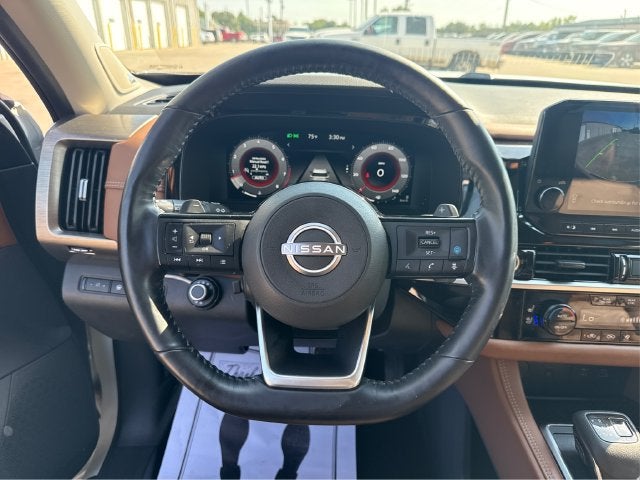 2023 Nissan Pathfinder Platinum