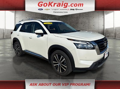 2023 Nissan Pathfinder Platinum
