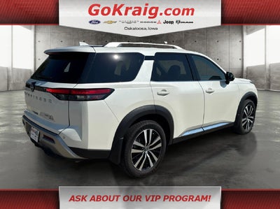 2023 Nissan Pathfinder Platinum